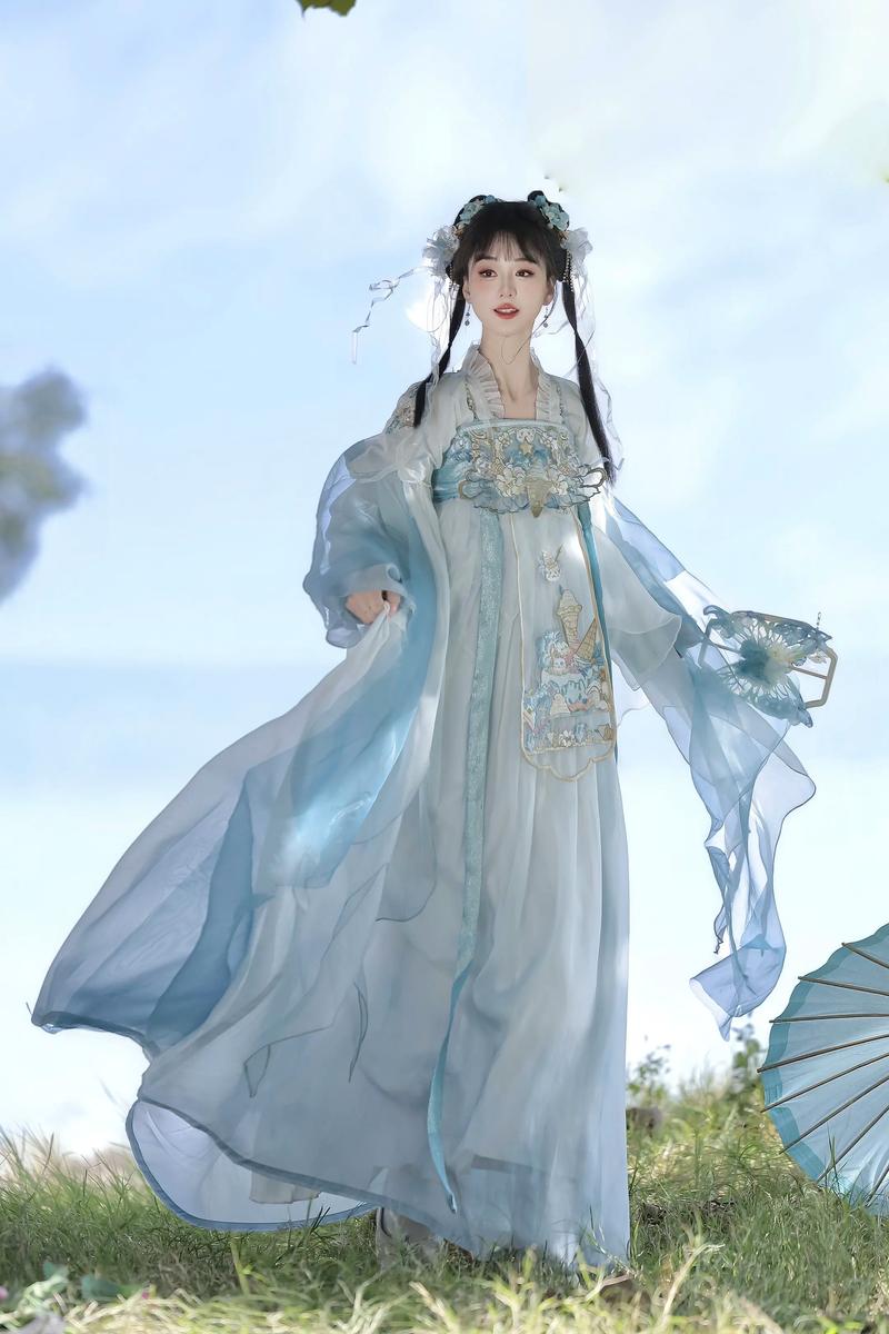 汉服迷：古风之美的追寻者